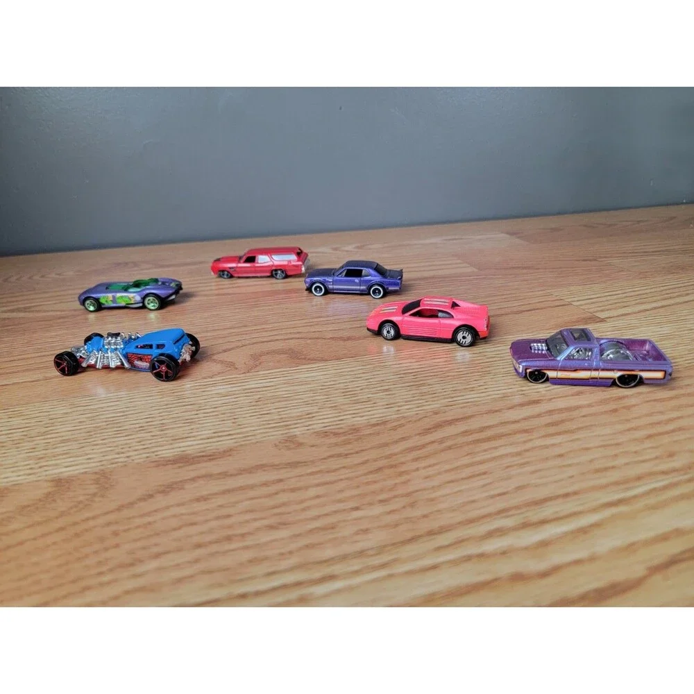 Mattel Hot Wheels Assorted Cars Die Cast 1:64 Scale Lot of 6